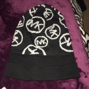 NWOT Michael Kors beanie